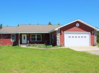 2675 Orchard Beach Rd, Cheboygan, MI 49721