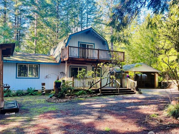 351 N Mount Jupiter Drive, Hoodsport, WA 98548