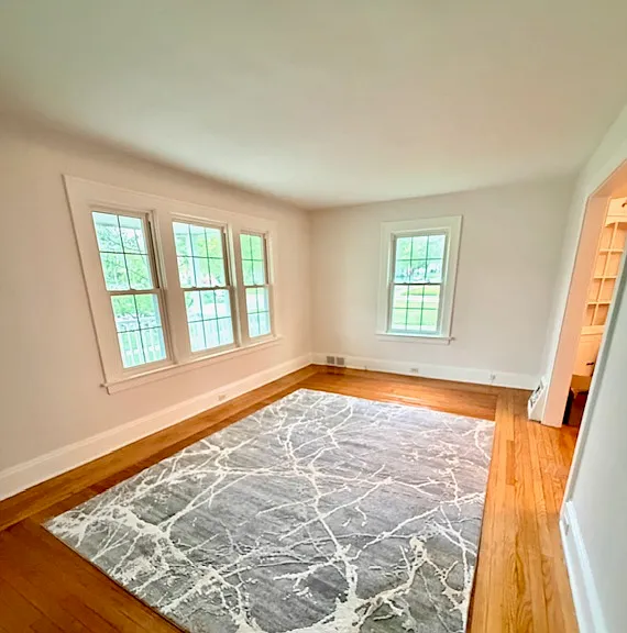 237 W Friendship St — Photo 9