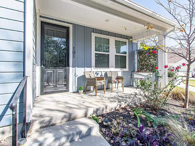 121 Lafitte Dr #101 — Photo 2