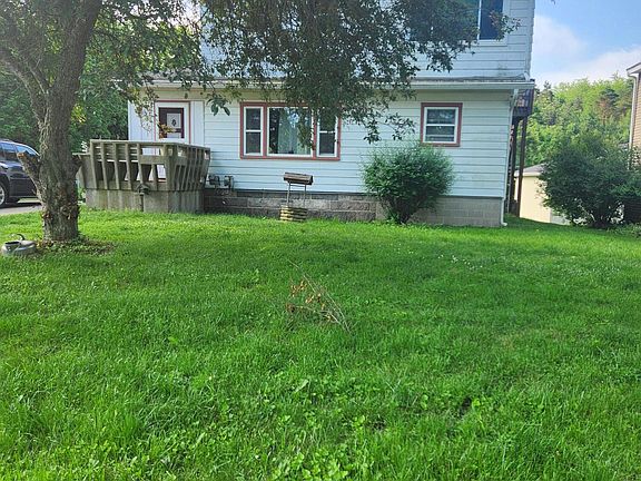 2nd image of 1453 Yeomans St