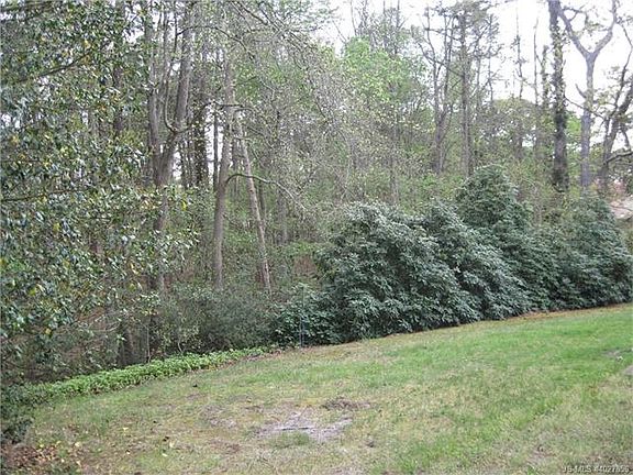 3rd image of 2 Bowie Dr