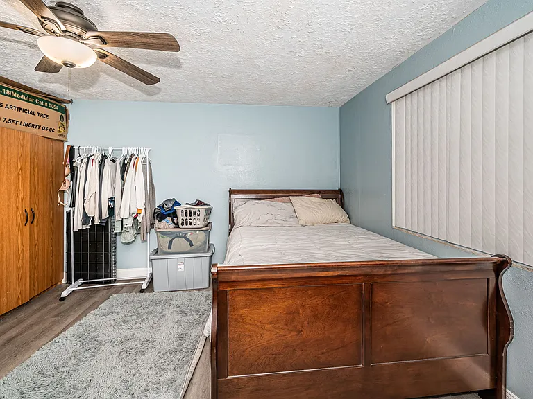 4424 Beacon Square Dr — Photo 17