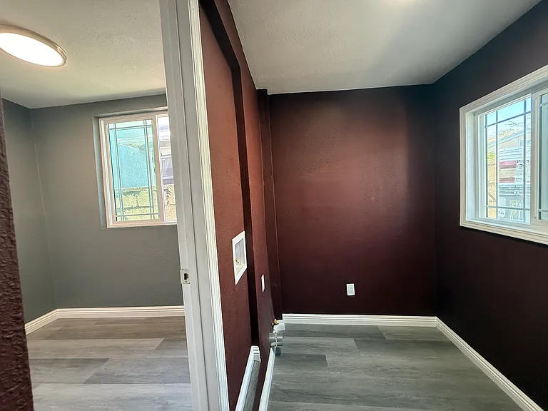 4615 Eugene St — Photo 23