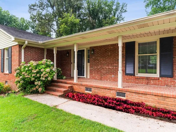 132 Limerick Rd, Greenwood, SC 29649