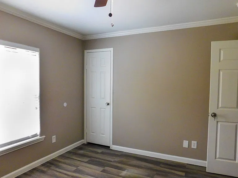 152 Varsity Dr — Photo 27