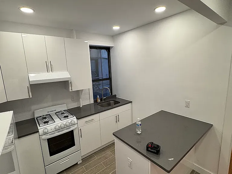 197 Norman Ave #1A — Photo 6
