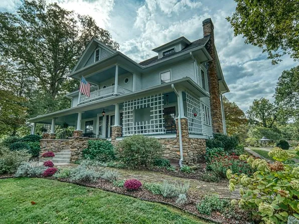 1194 Main St, Andrews, NC 28901