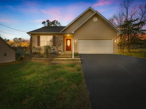 235 Vinyard Ave, Festus, MO 63028