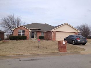 619 Northern Winds Dr, Purcell, OK 73080