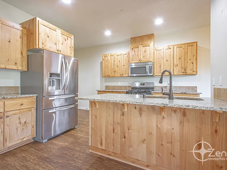 188 N 41st Pl — Photo 11