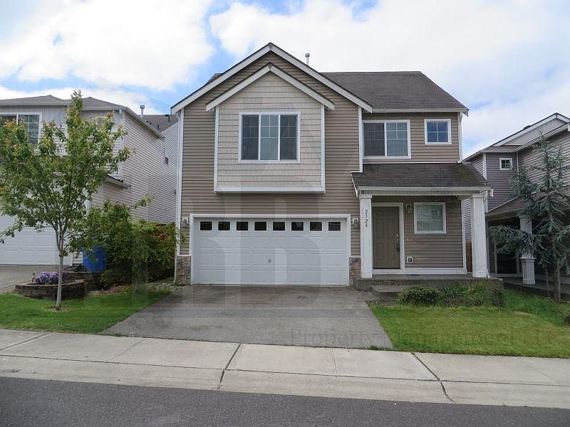 1st image of 2328 193rd St E