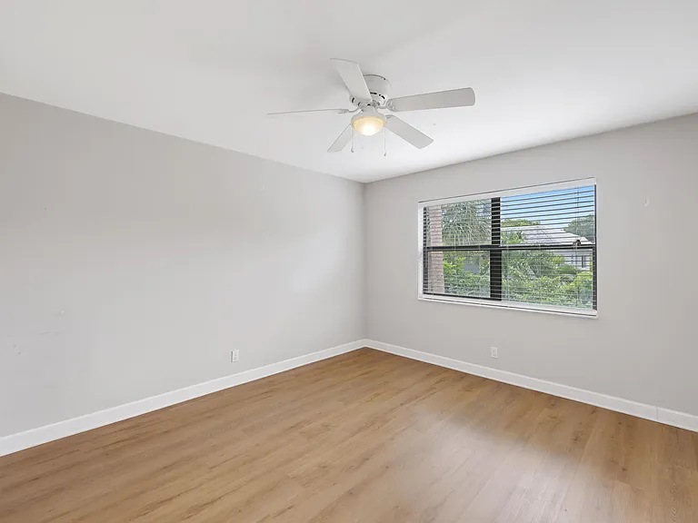 3275 Frederick Blvd #17U — Photo 12