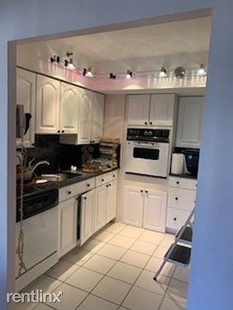 1731 Beacon St Unit D08 #008 Brookline (Beaconsfield) Unit