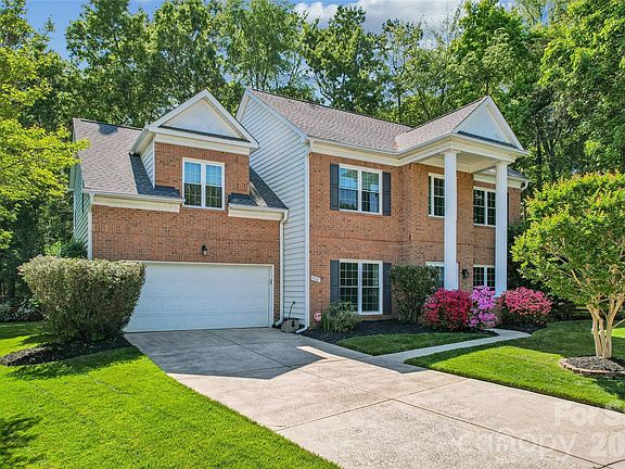 3rd image of 5507 Tullamore Ln