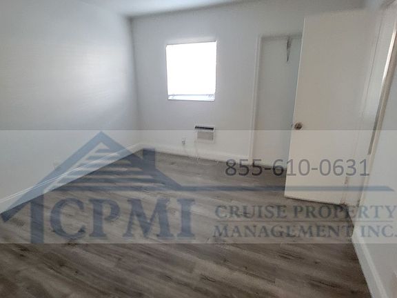3rd image of 749 SE 15th St #3