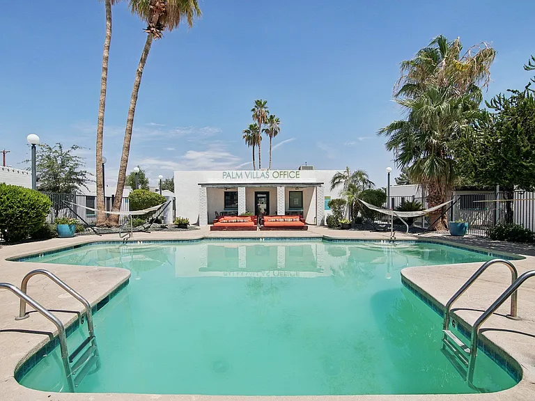 Palm Villas — Photo 40