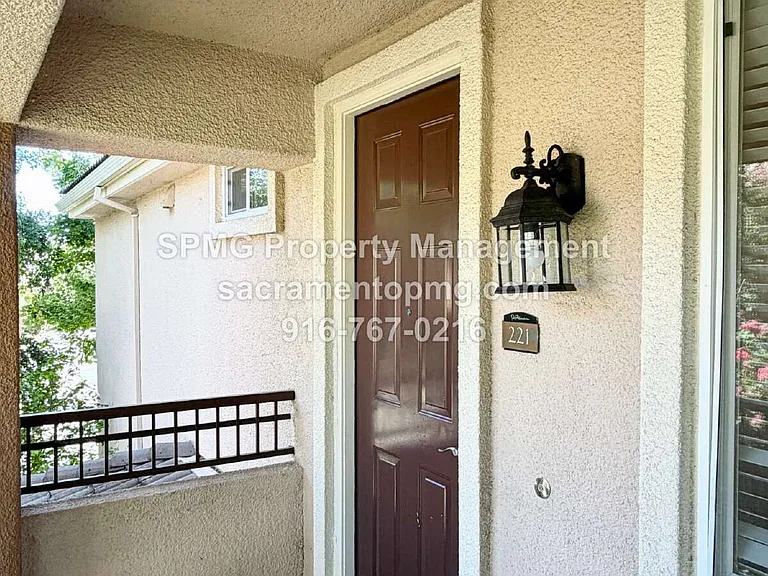 1501 Secret Ravine Pkwy #221 — Photo 2