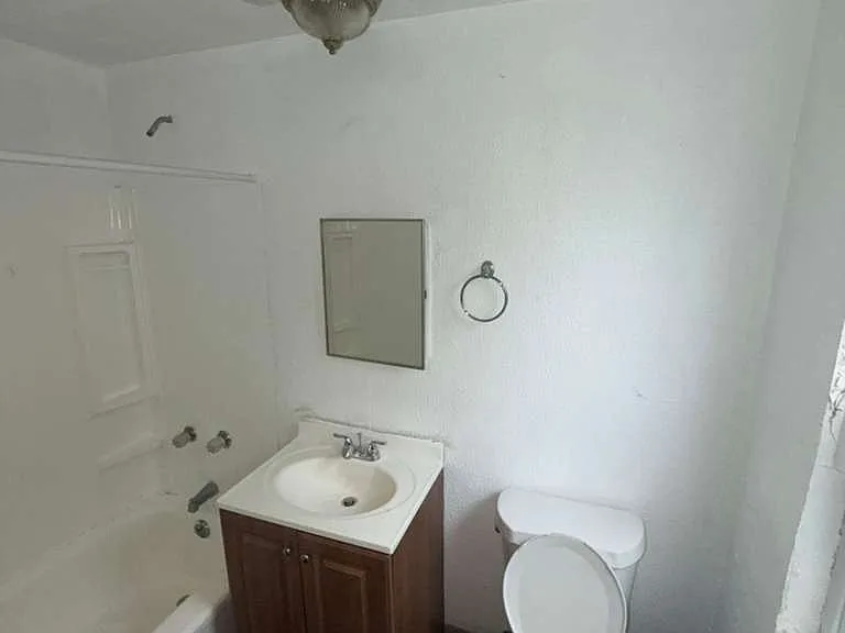 1500 Superior Ave E #1A — Photo 5