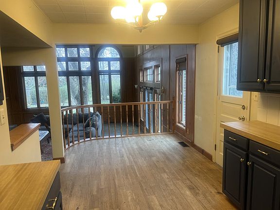 17th image of 1619 Koenigstein Ave