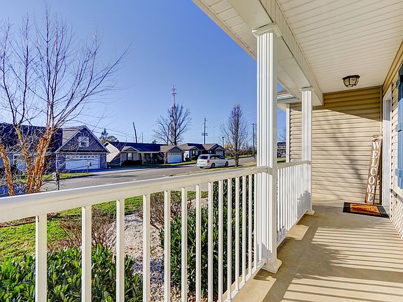 3rd image of 7343 Kennon Park Ln