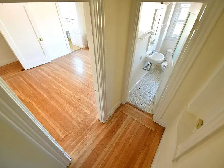 734 Alcatraz Ave — Photo 6