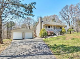 1237 Hales Ford Rd, Moneta, VA 24121