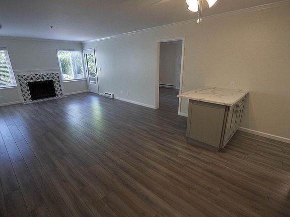 4th image of 4000 Farm Hill Blvd APT 105