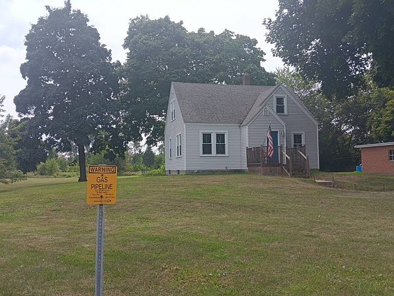 3rd image of 2586 Midland Rd