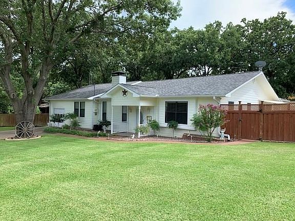 2nd image of 208 Preston Shores Dr