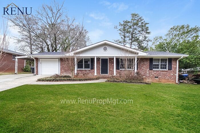 1st image of 2321 Hollyridge Dr SW