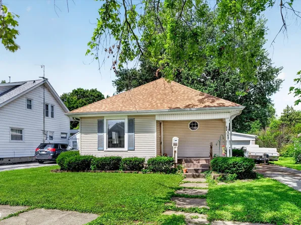 1356 S Columbia St, Frankfort, IN 46041
