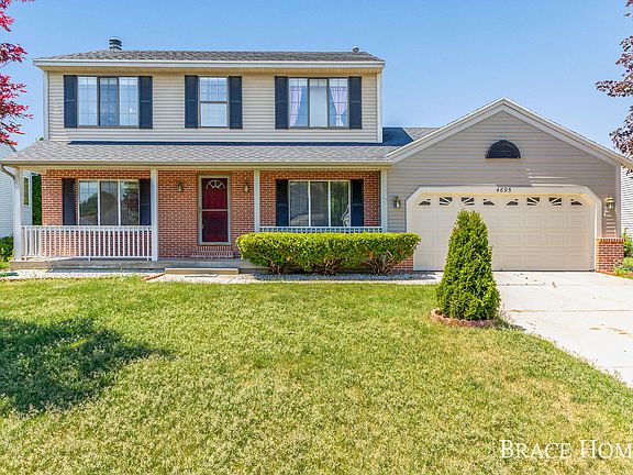 3rd image of 4695 Brookmeadow Dr SE