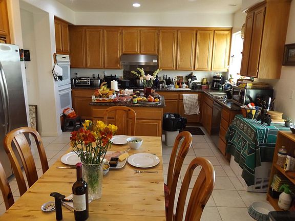 Kitchen and Breakfast Area