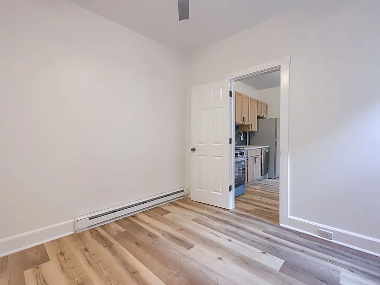 319-319 S Lime St #1 — Photo 9