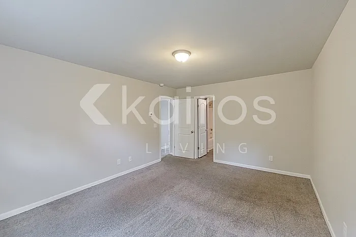 207 Hawthorn Trl — Photo 17