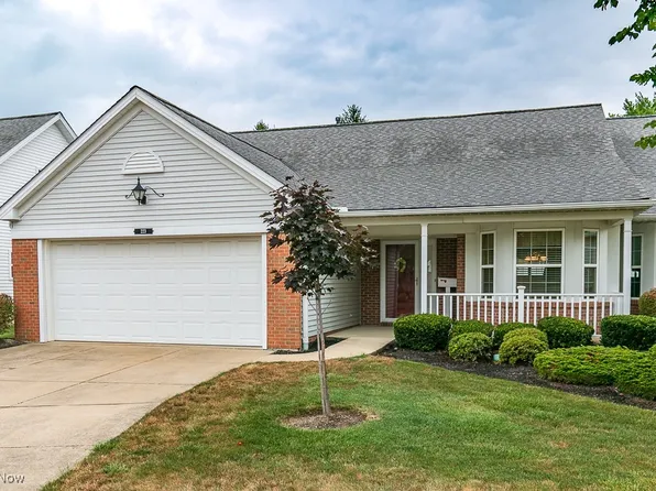 223 Heather Ln #18, Eastlake, OH 44095