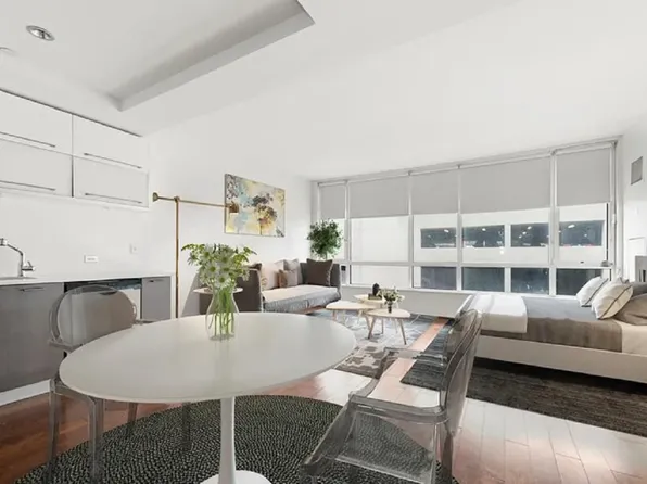 214 North 11th Street 2H image 1 of 14