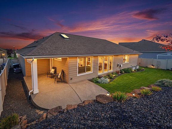 2nd image of 5538 N Radium Ln