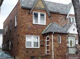 1904 147th St, Whitestone, NY 11357