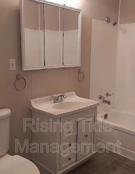 3295 Young Ave — Photo 5
