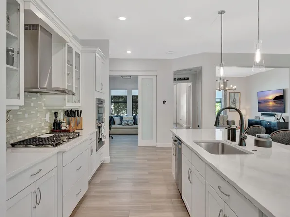 8740 E Baypoint Circle, Parkland, FL 33076