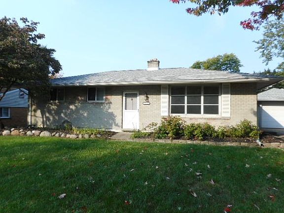 2nd image of 747 Joyceil Dr