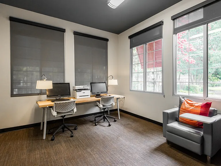 Riverset Apartments — Photo 14