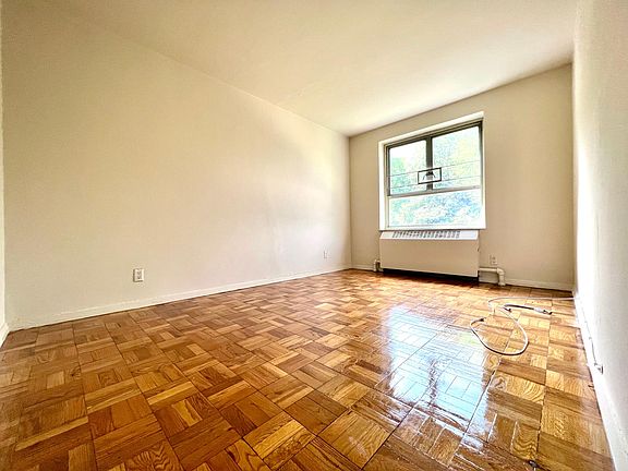 4th image of 195-05 67th Ave Floor 3
