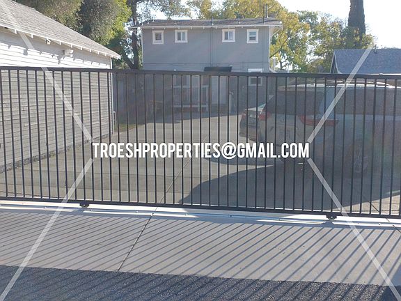 This gated property comes with automatic gate opener for tenant's use.