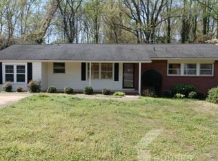 136 Forest Hills Dr, Gaffney, SC 29340
