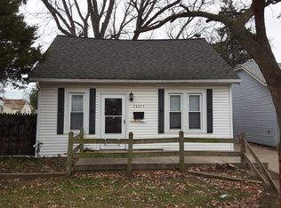 22074 Shakespeare Ave, Eastpointe, MI 48021