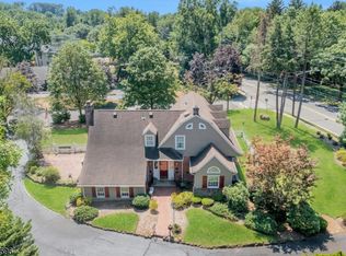 174 Paramus Rd, Paramus, NJ 07652