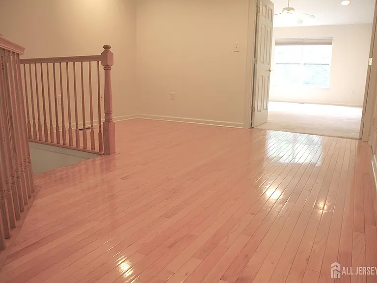 72 Truman Ave — Photo 14